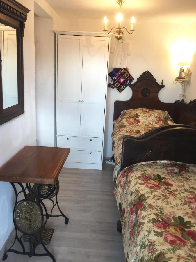 바스카보다 Vintage House For Rent 60M From Sea 아파트 외부 사진